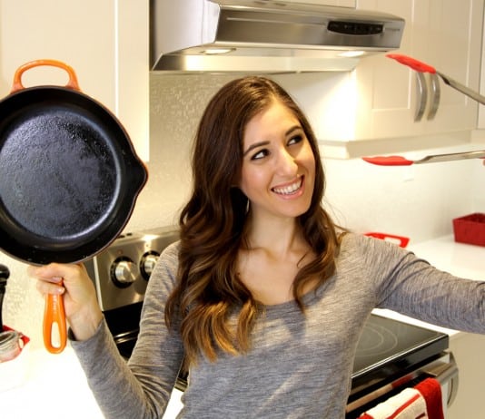 How To Keep the Kitchen Clean While Cooking! Stay Clean While Cooking