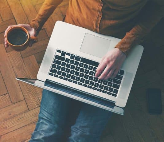 How to Clean your Laptop laptop