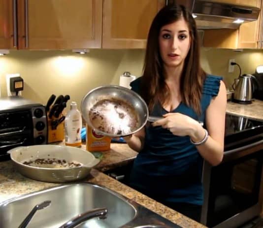 Clean Food Off A Burnt Pot Or Pan! clean burnt pots