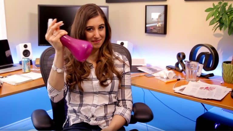 Cleaning & Organizing A Desk (Clean With Me)