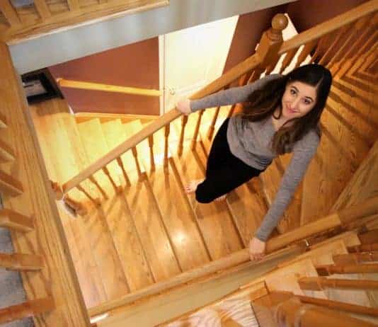 Hallways, Staircases & Other Passageways: Kickstart Your Cleaning