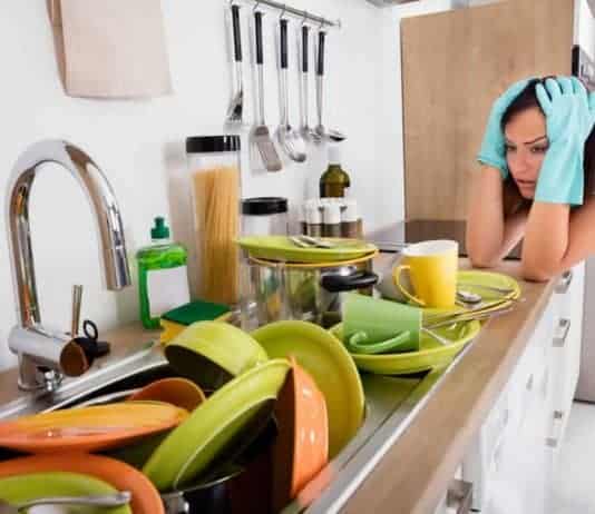 10-Minute Kitchen Cleaning Routine: 5 Cleaning Tips express kitchen cleaning