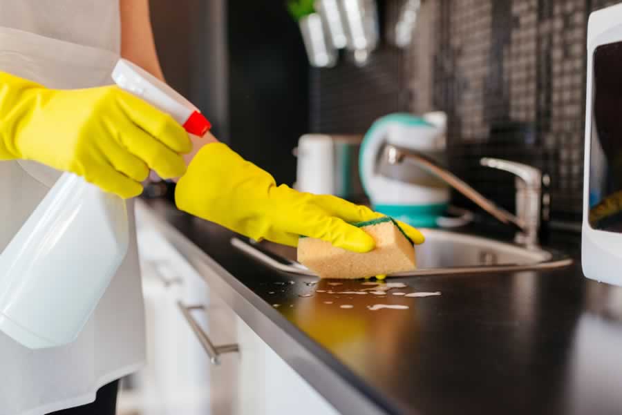 10-Minute Kitchen Cleaning Routine: 5 Cleaning Tips - Clean My Space