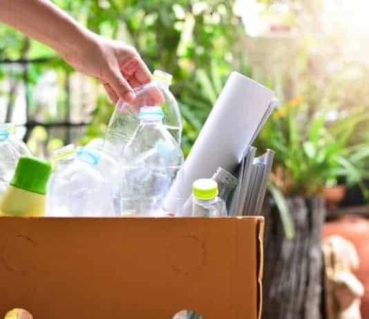 7 Simple Ways to Reduce Plastic Waste! plastic waste