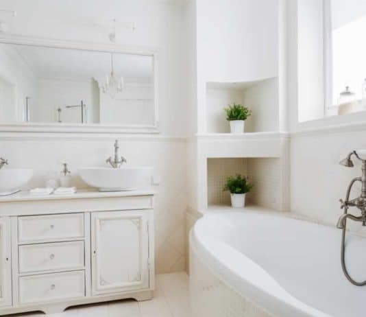 Are You Making These 7 Cleaning Mistakes? clean bathroom
