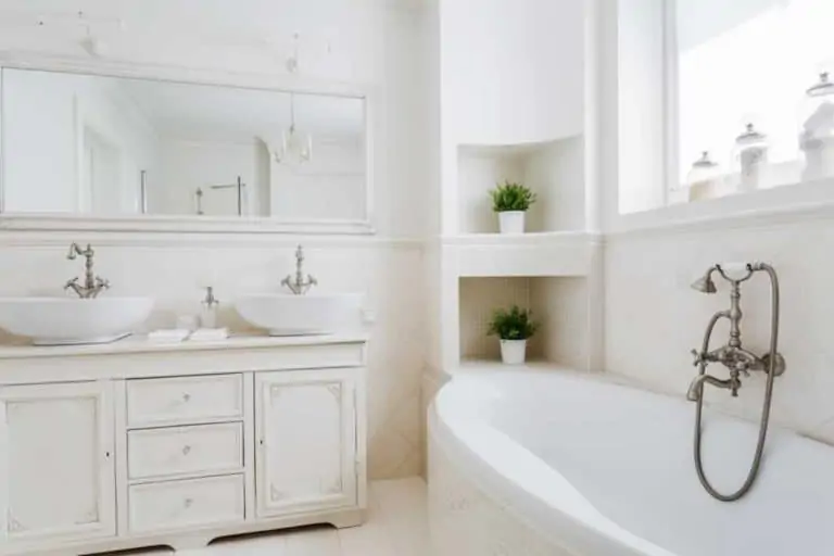 clean bathroom