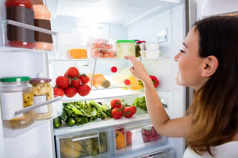 Good cleaning Habit: Clean the fridge