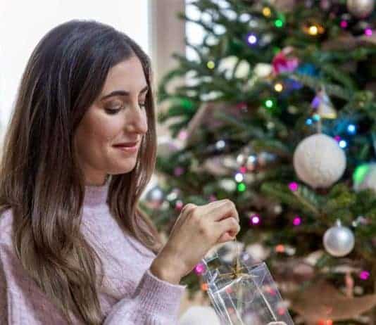 8 Hacks for Cleaning and Storing Holiday Decor