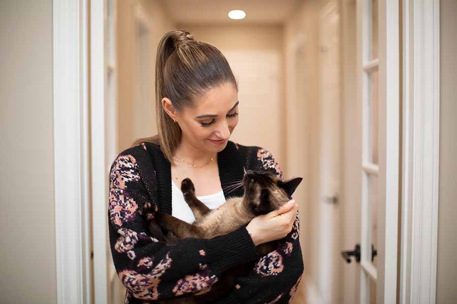 Melissa holding her cat