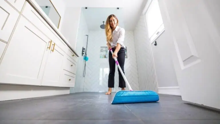 How to Set Up a Bathroom Cleaning Routine